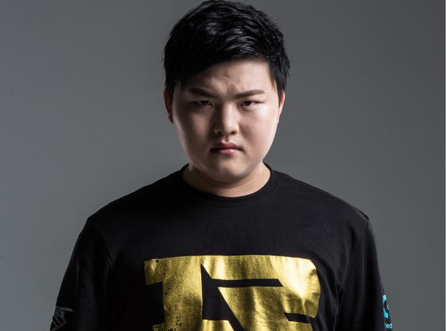 Valve忘记考虑他们自己的规则：团队在未评级的比赛中获得积分